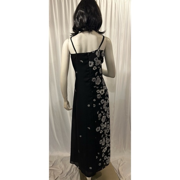 Charming Charlie Dress Maxi Dress - Picture 3 of 4